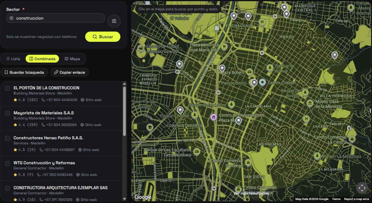Radar de Orus IQ en vista combinada: empresas de construcción en Medellín ubicadas sobre el mapa, junto a la lista de resultados reales con calificación y teléfono.